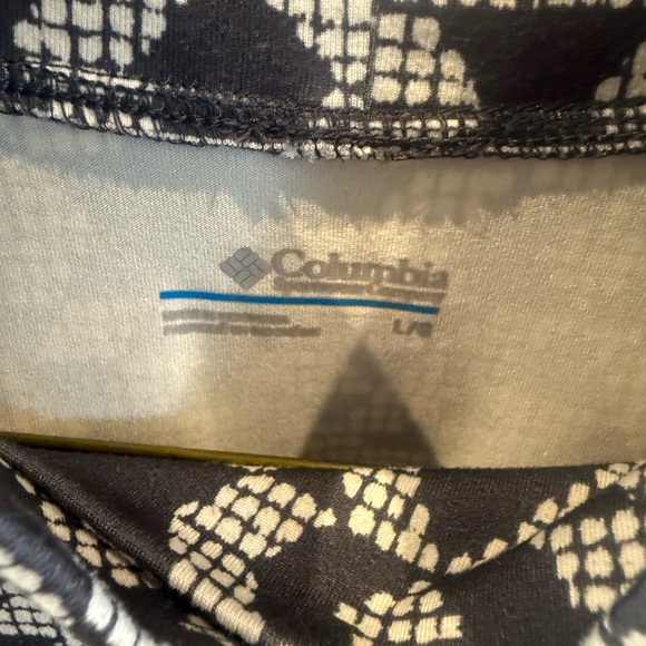 Geometric Patterned Sweatshirt - Picture 3 of 6